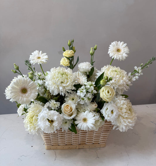 Blanc Garden Flower Basket