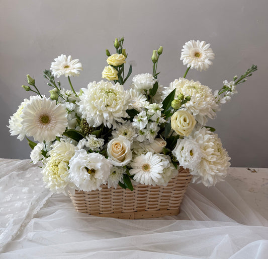Blanc Garden Flower Basket