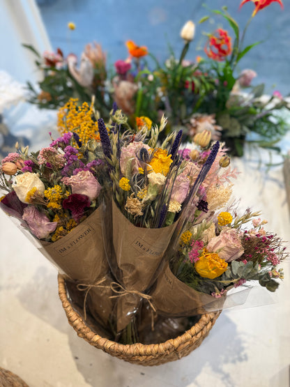 A beautiful variety of dried flowers