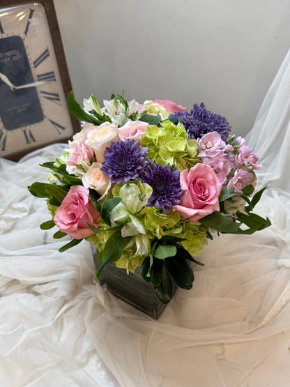 Giverny Garden Centerpiece