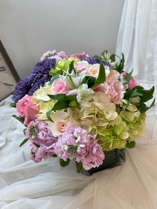 Giverny Garden Centerpiece