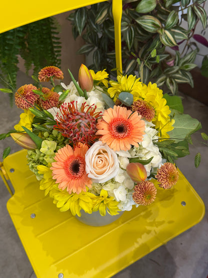 Sunset Garden – Floral Arrangement & Centerpiece