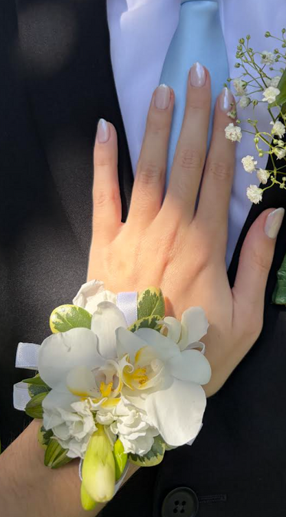 Ivory Promise Corsage